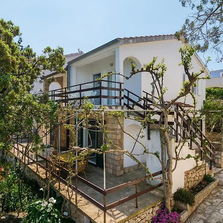 Zastrazisce 13 Selca kod Bogomolja